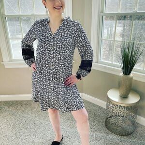 Cute lightweight dress black white